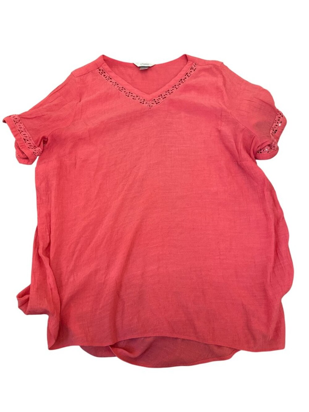 CJ Banks Coral Short-Sleeve V-Neck Blouse T-Shirt Crochet Trim 1X Colorful Boho